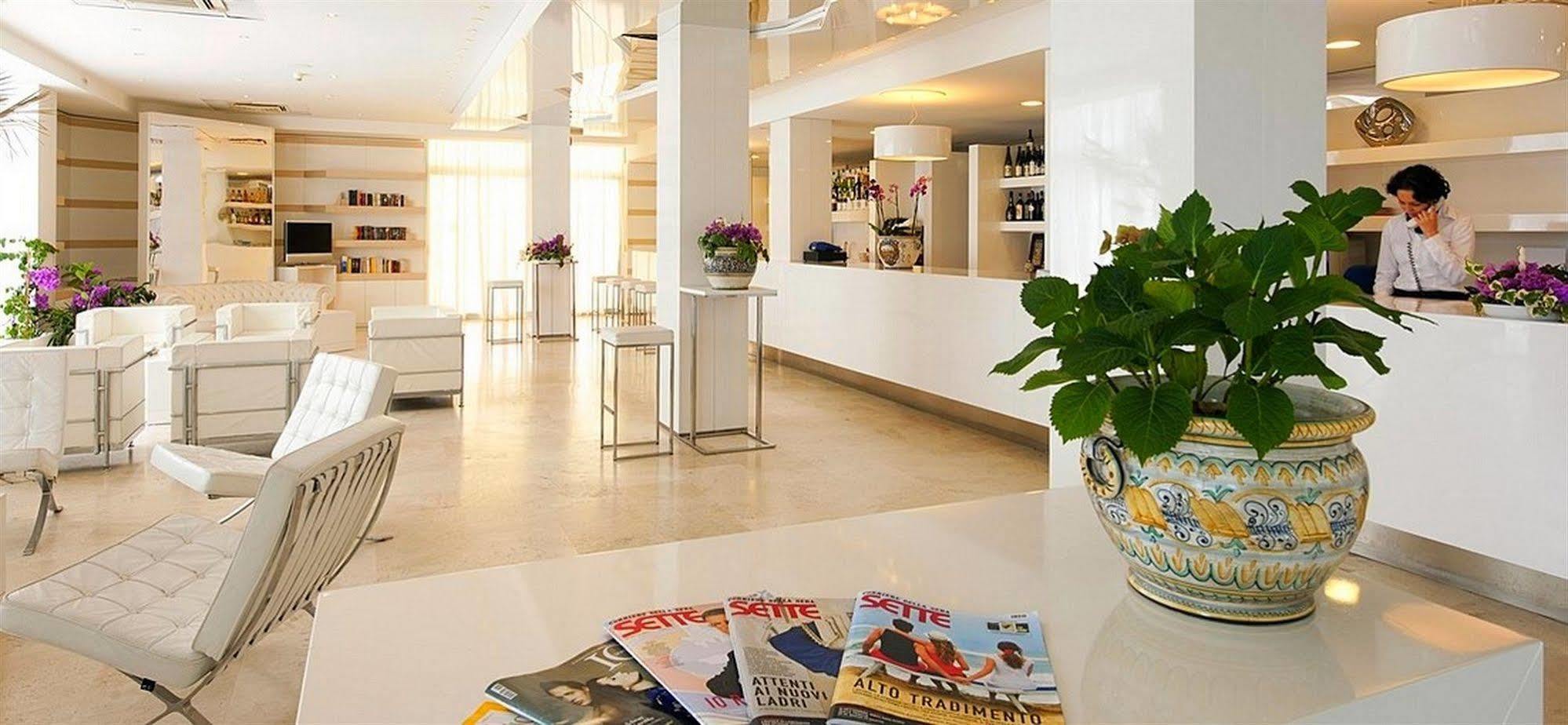 Hotel Excelsior ヴァスト エクステリア 写真